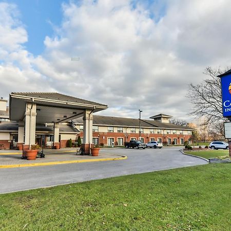 Comfort Inn & Suites Ambassador Bridge Windsor Luaran gambar