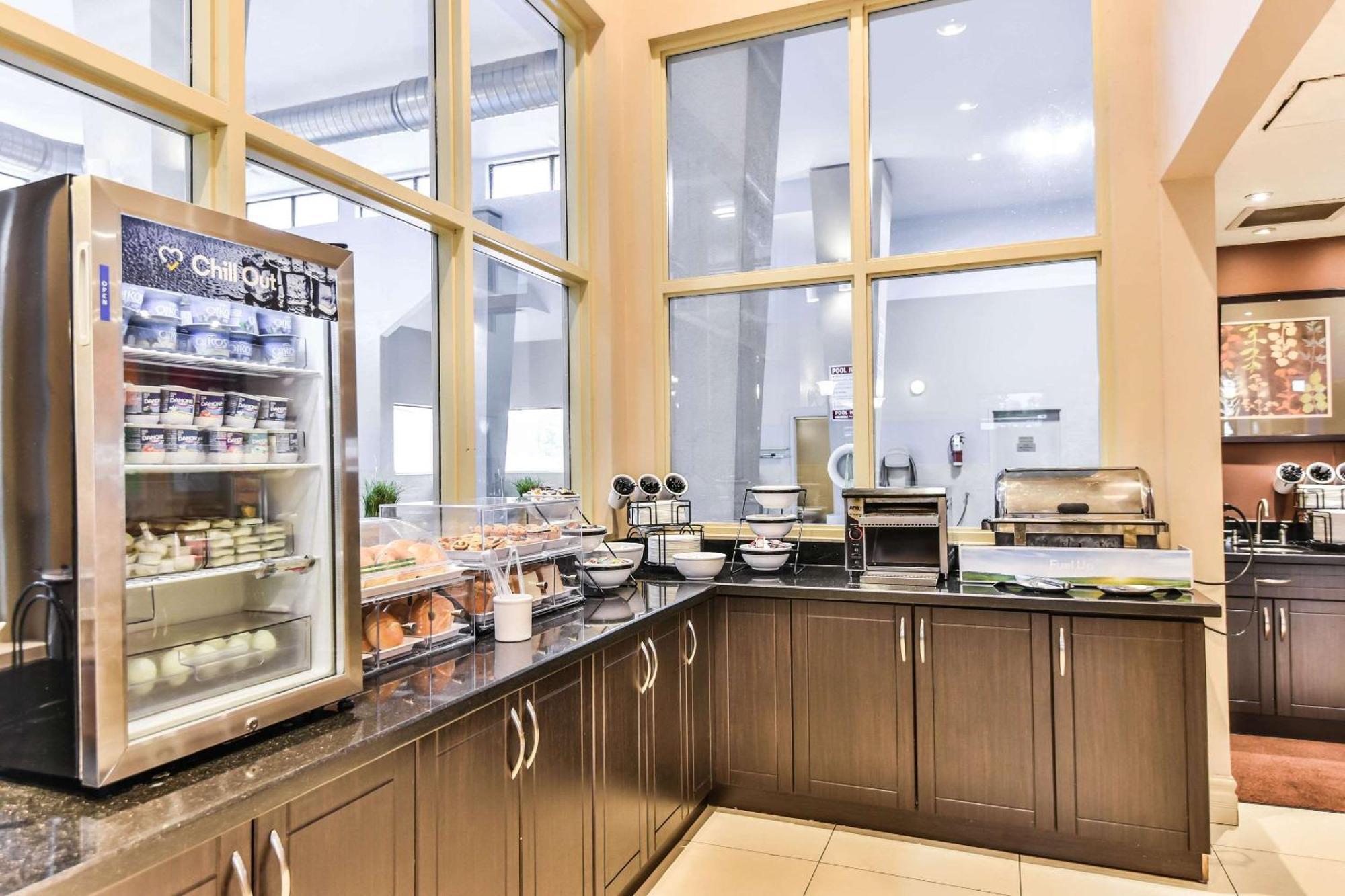 Comfort Inn & Suites Ambassador Bridge Windsor Luaran gambar