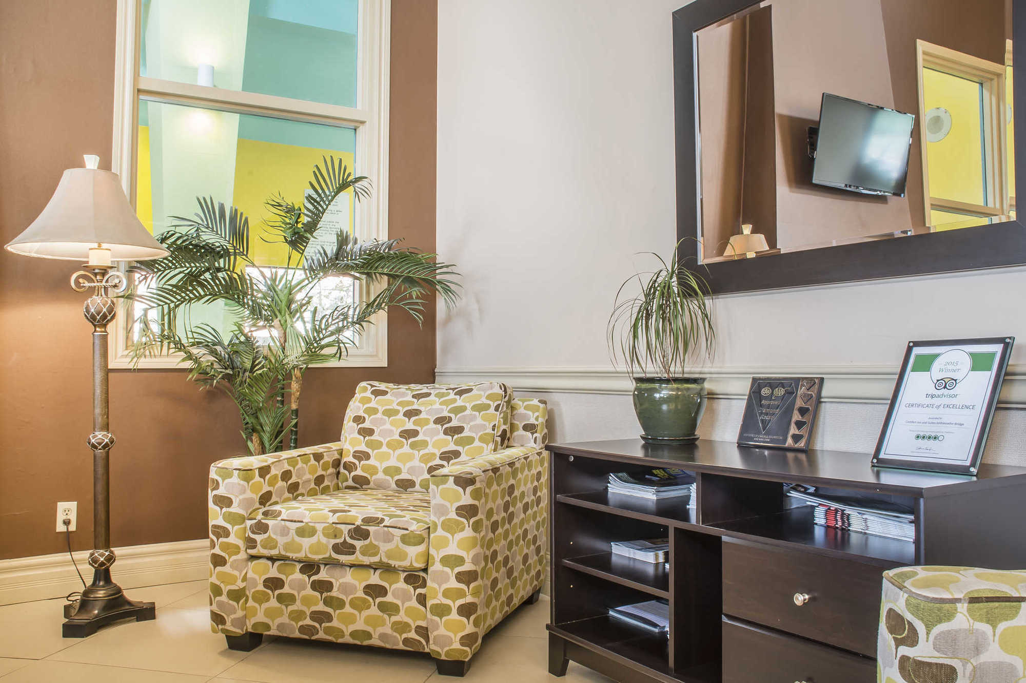 Comfort Inn & Suites Ambassador Bridge Windsor Dalaman gambar