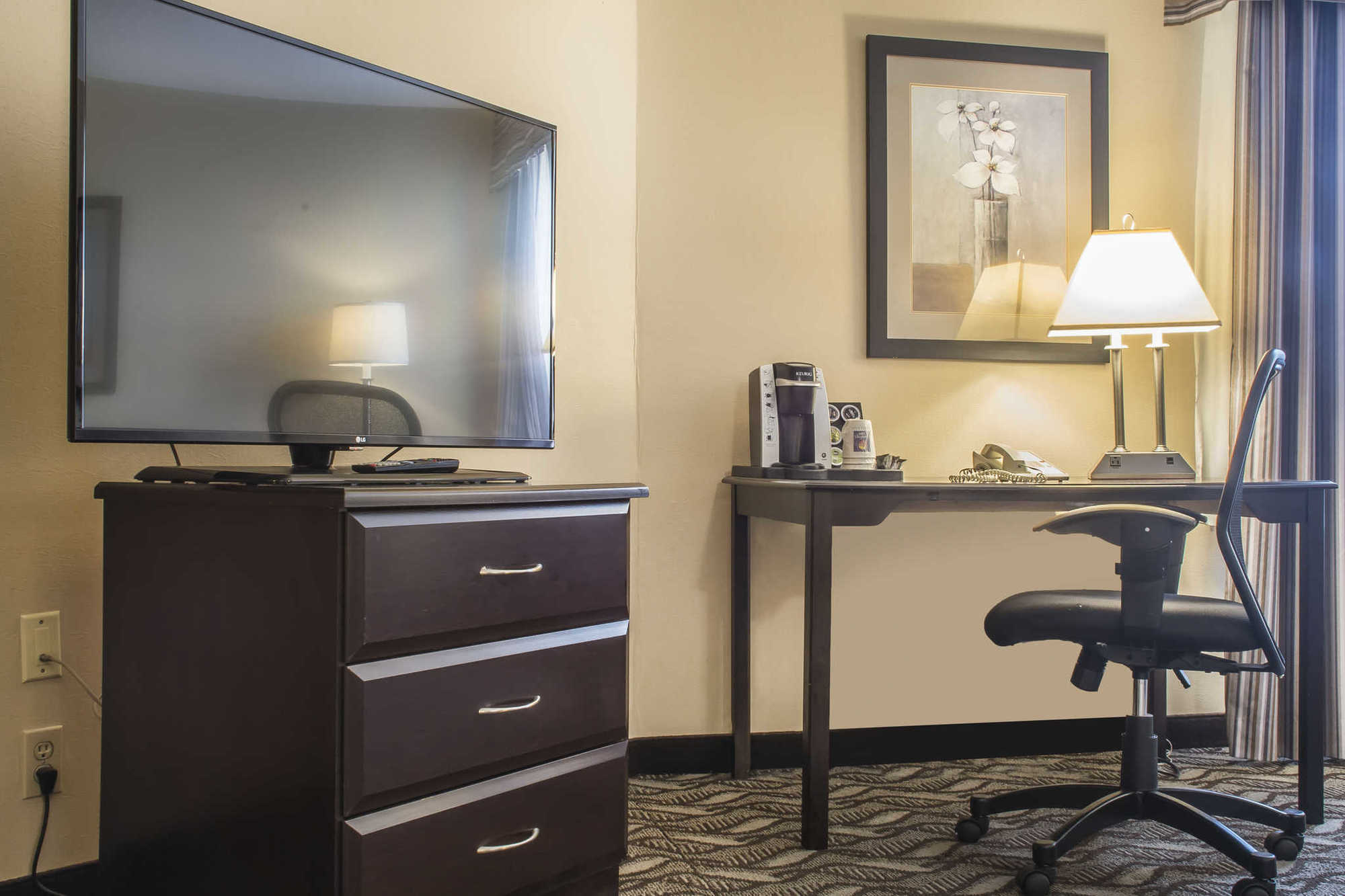 Comfort Inn & Suites Ambassador Bridge Windsor Bilik gambar