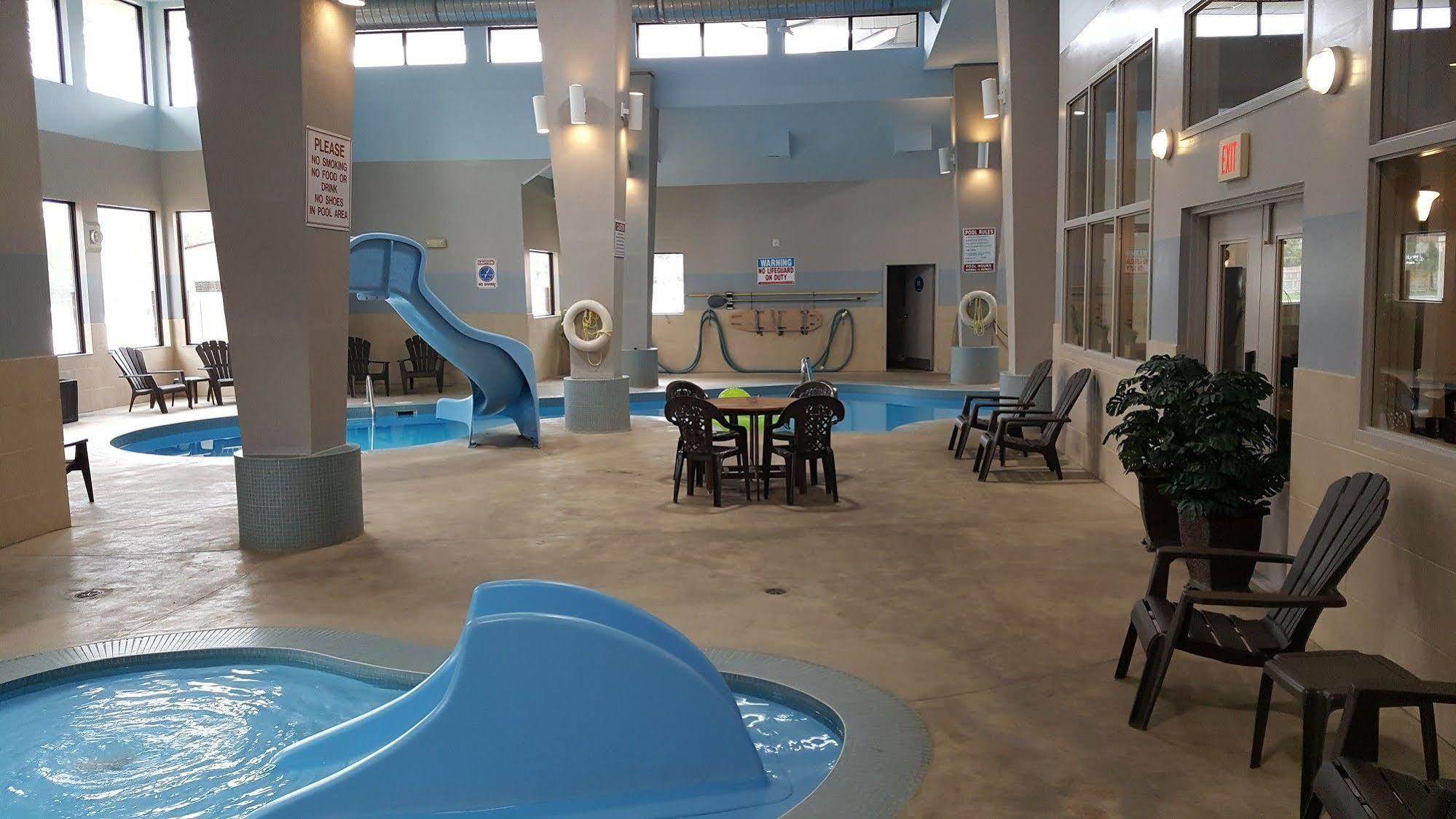 Comfort Inn & Suites Ambassador Bridge Windsor Luaran gambar